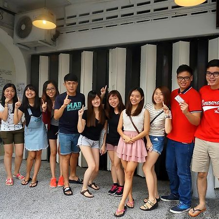 1981 Guest House อิโปห์ ภายนอก รูปภาพ