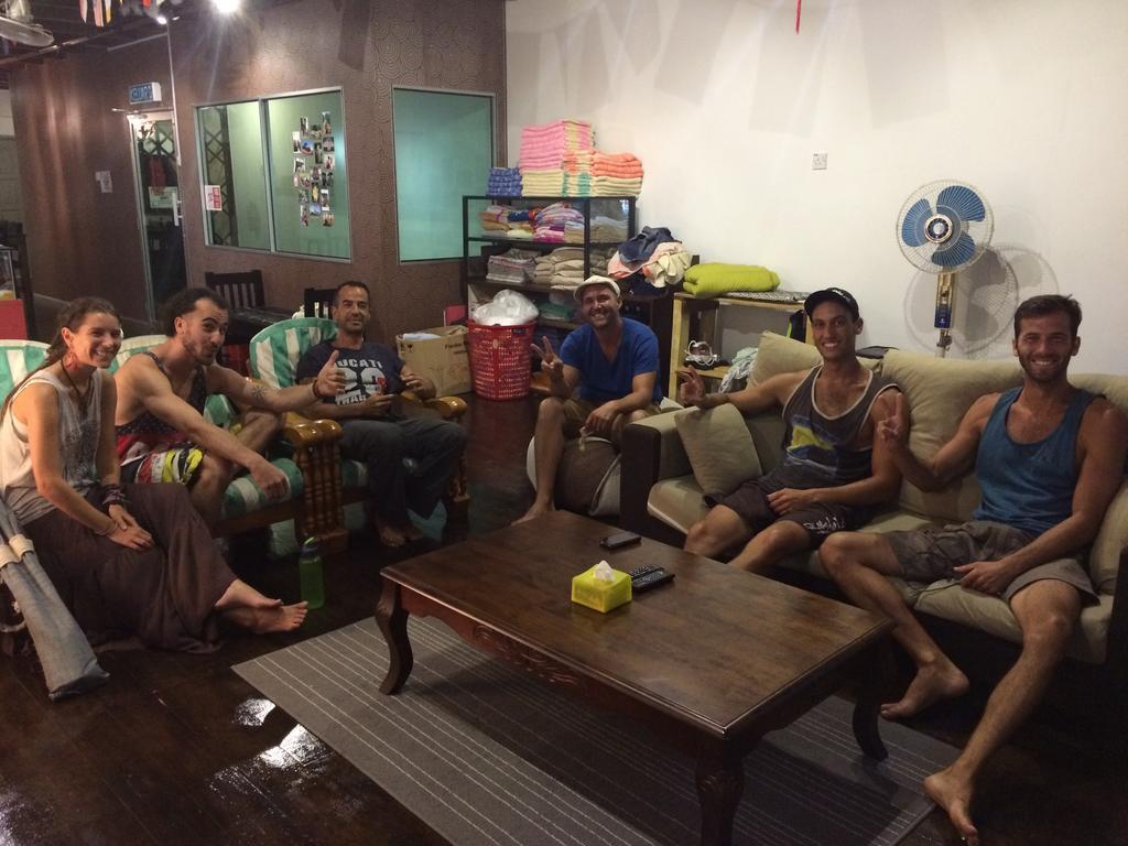 1981 Guest House อิโปห์ ภายนอก รูปภาพ
