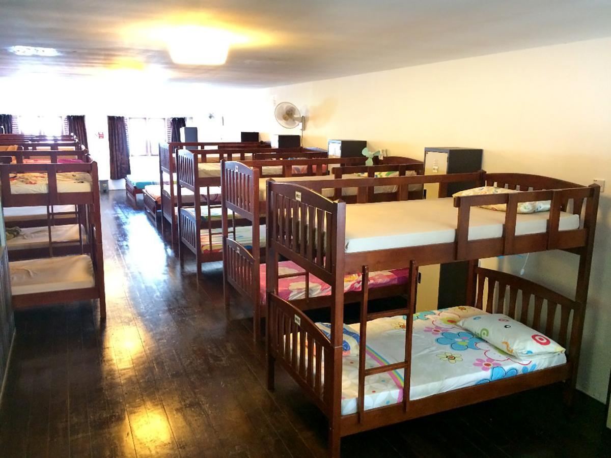 1981 Guest House อิโปห์ ภายนอก รูปภาพ