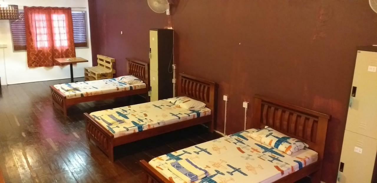 1981 Guest House อิโปห์ ห้อง รูปภาพ